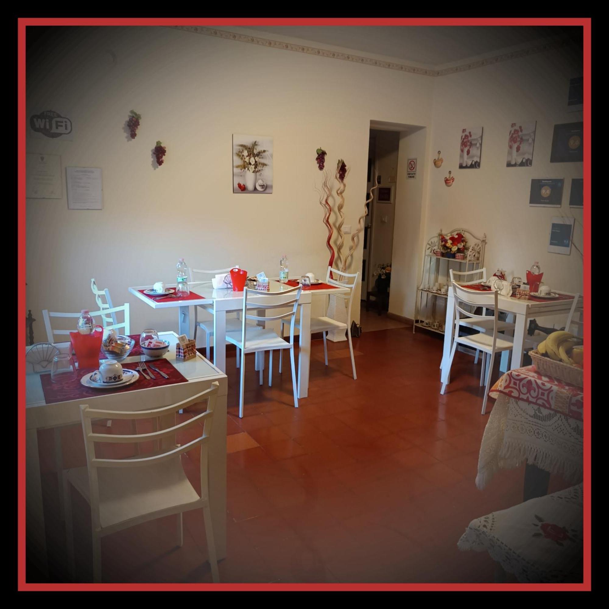 Felix House Bed & Breakfast Codevilla ภายนอก รูปภาพ