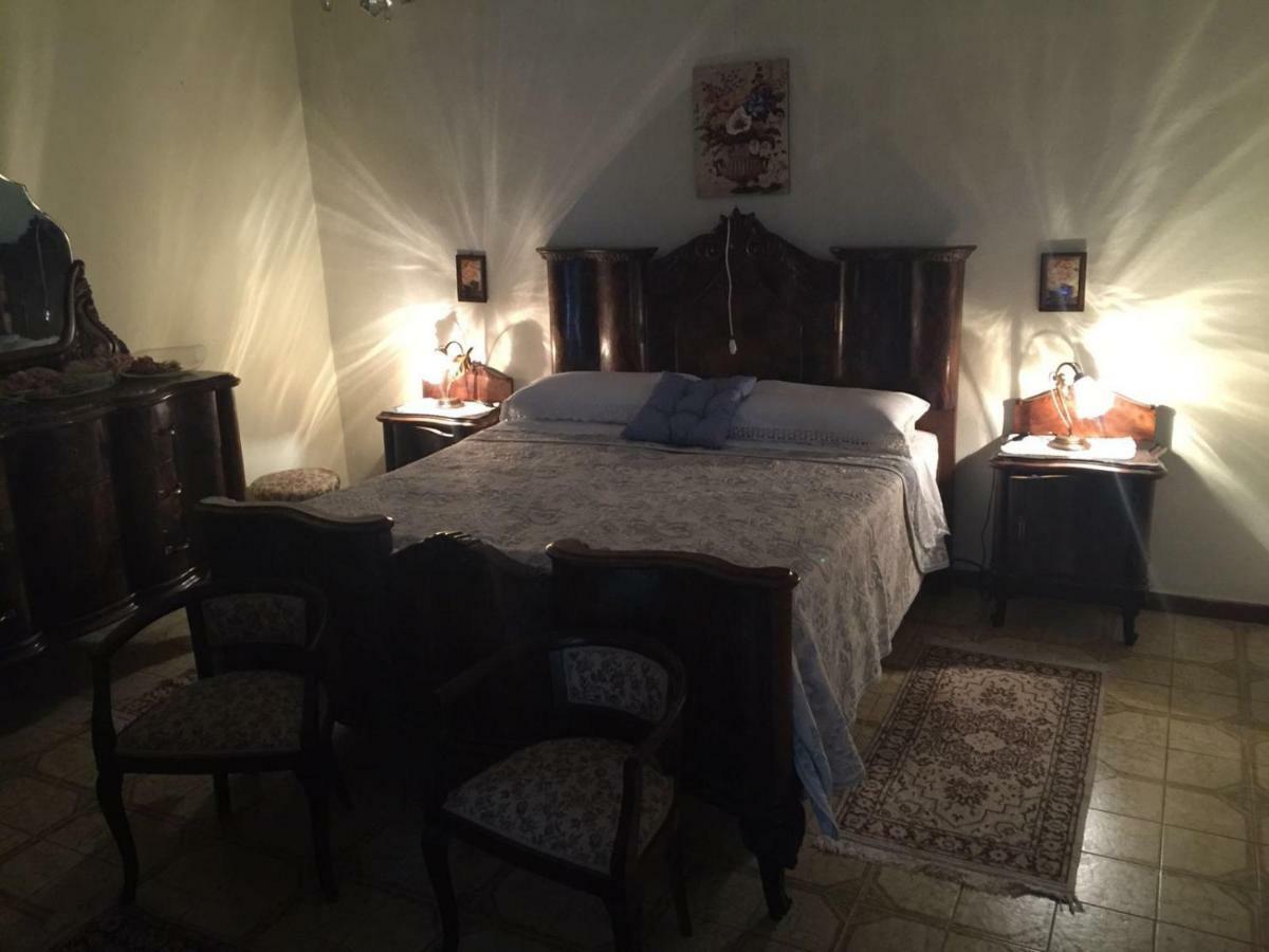 Felix House Bed & Breakfast Codevilla ภายนอก รูปภาพ